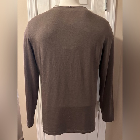 Brand NEW Mens Kit and Ace Upgraded Long Sleeve Henley Medium - Picture 2 of 7